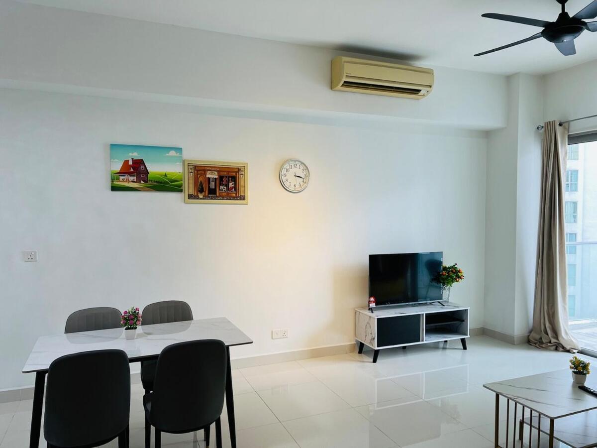Regalia Upper View By Willow Homes Kuala Lumpur Quarto foto